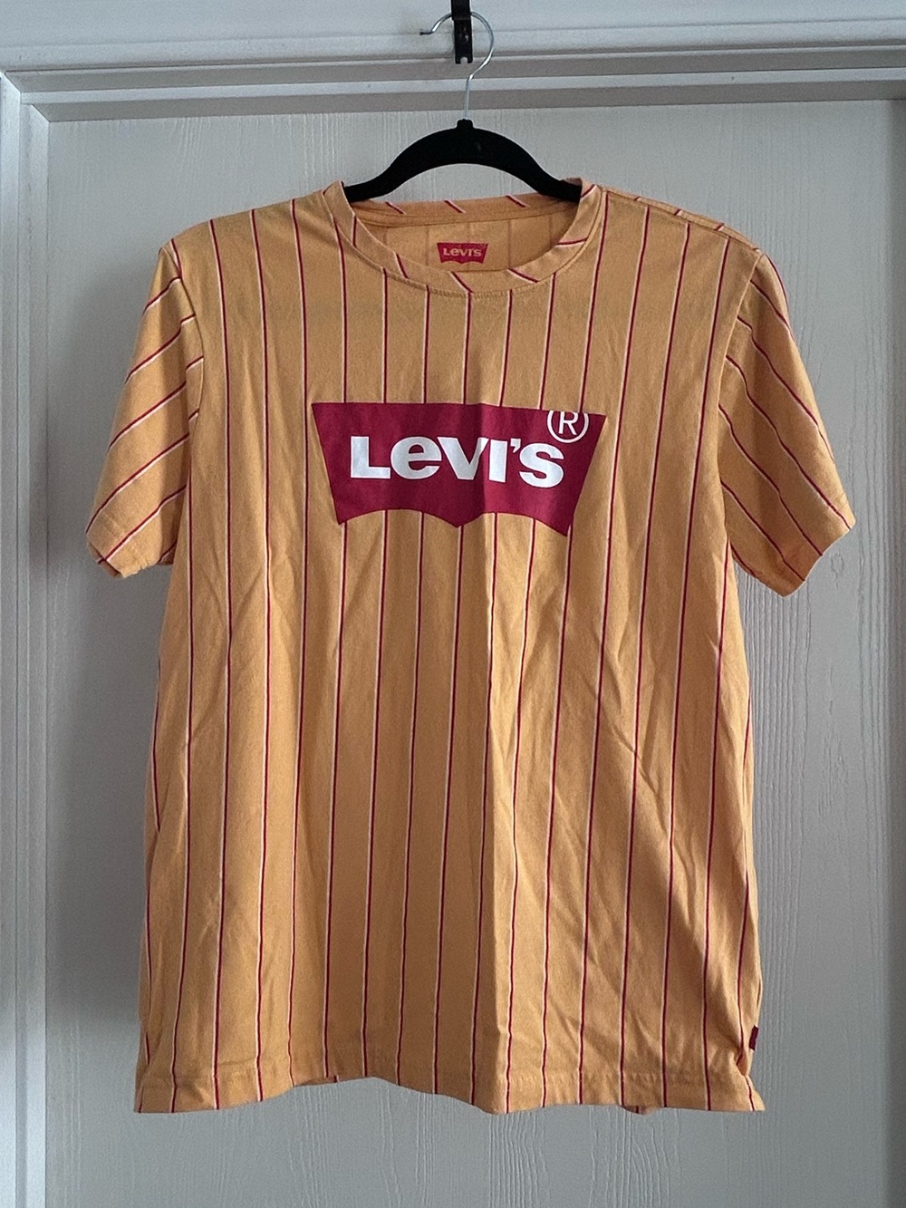 Levi's | Men's Yellow Pinstripe Logo Tee | Size Medium